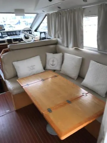 보트호텔 Place Au Soleil *